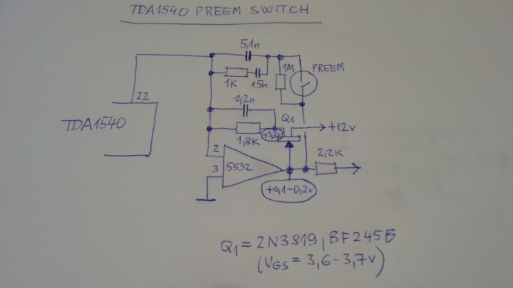 Philips_CD100_preem_phase_switch.jpg